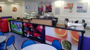 Q Banner Cafeteria Belt Stanchion Display Banners