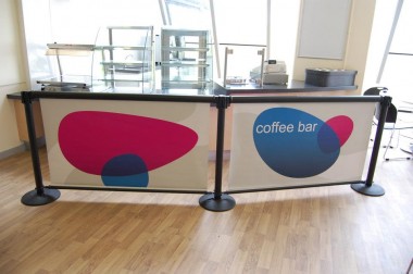 Q-Banner Coffee Bar Queue Line Banner System